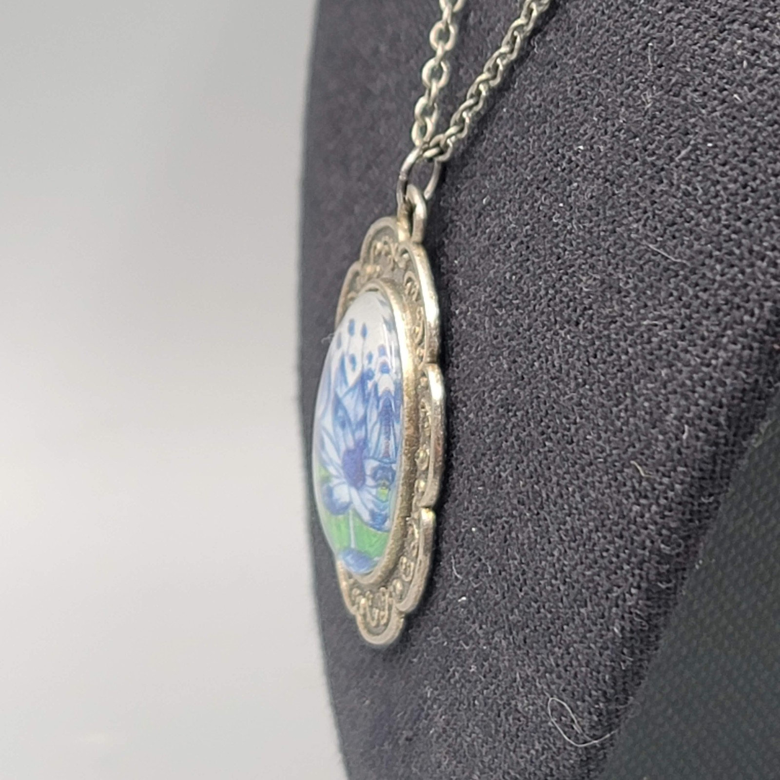 Blue Flower Oval Cameo Pendant Necklace Silver tone 16 – 18″ adj