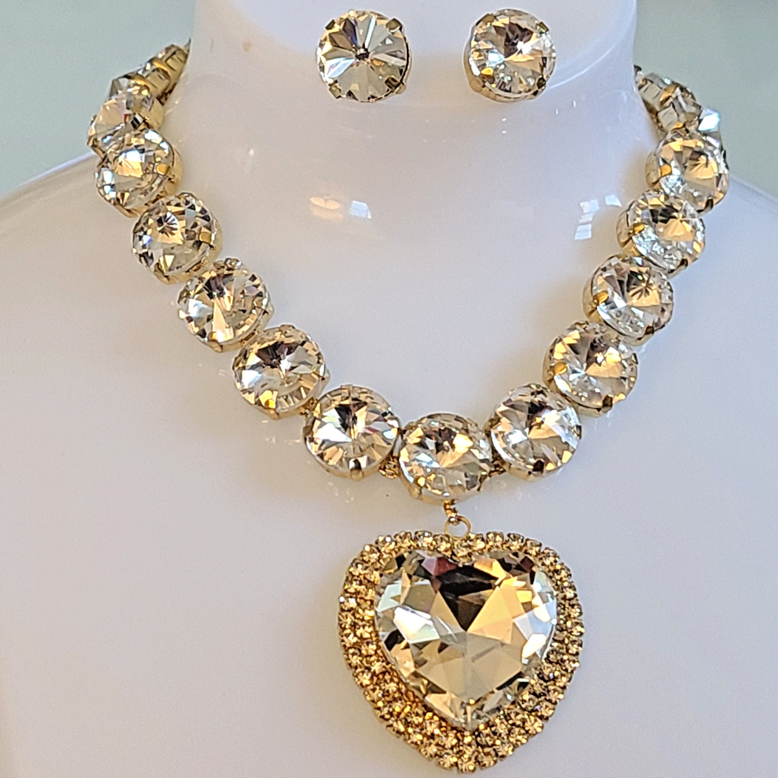 Valentine’s Statement Set: 16 Crystal Collet Necklace Clear Heart Pendant + Ear