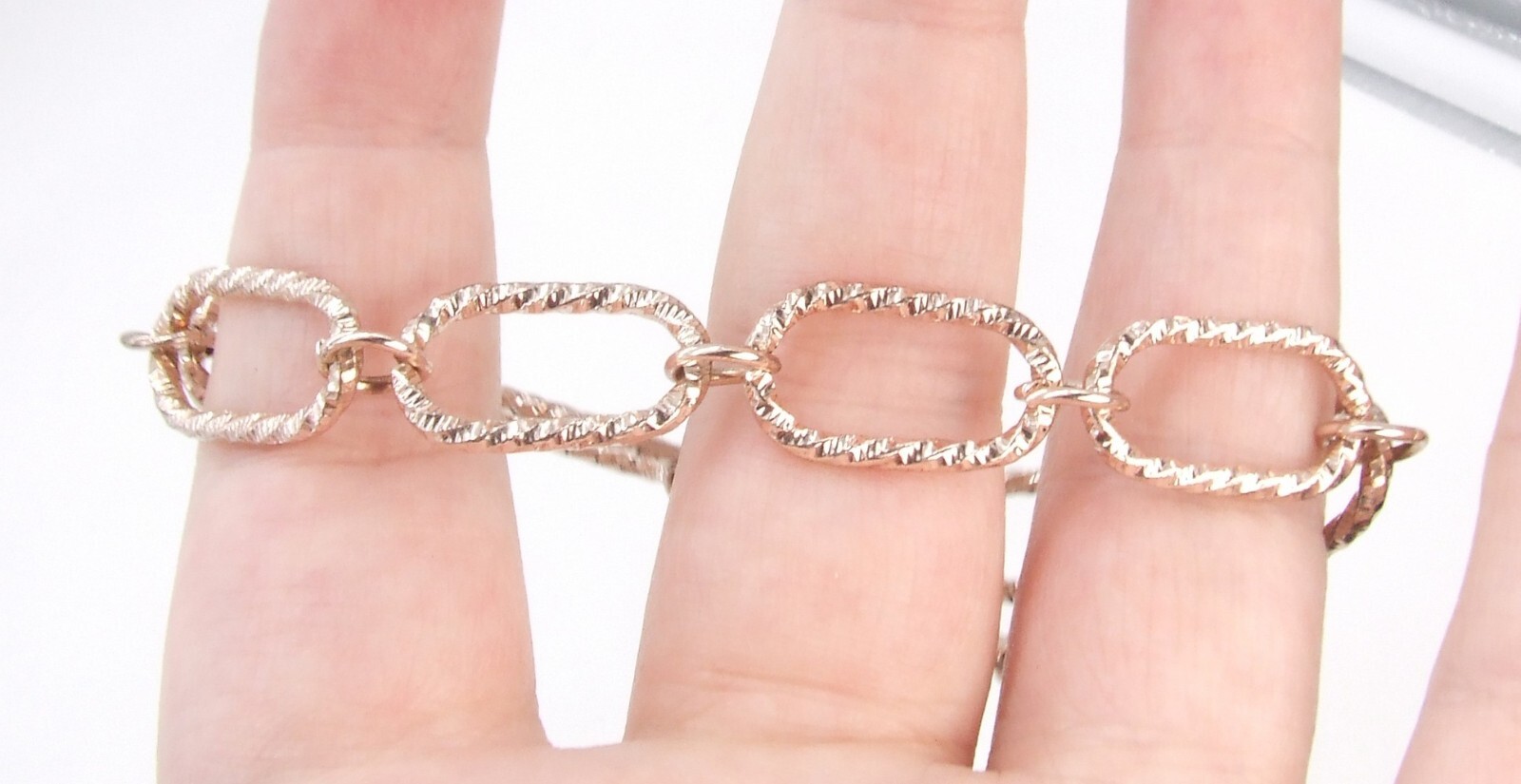 7.5″ Rose Gold Plated Textured Oval Link Chain Bracelet Twisted Rope 11mm Wide