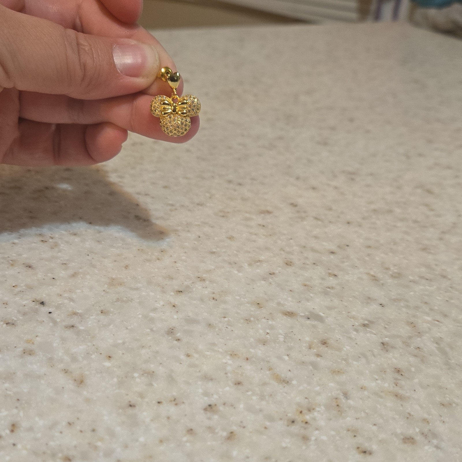 Gold Tone Minnie Mouse Head Stud Earrings Butterfly Closure No Stone Disney