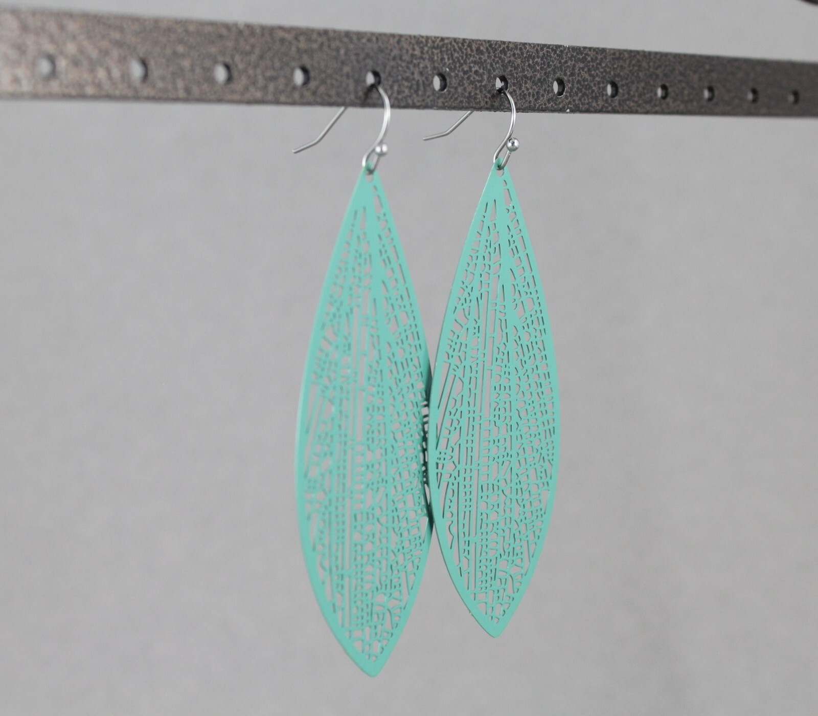Teal Green earrings teardrop dangle VERY lightweight filigree 3″ long oval leaf