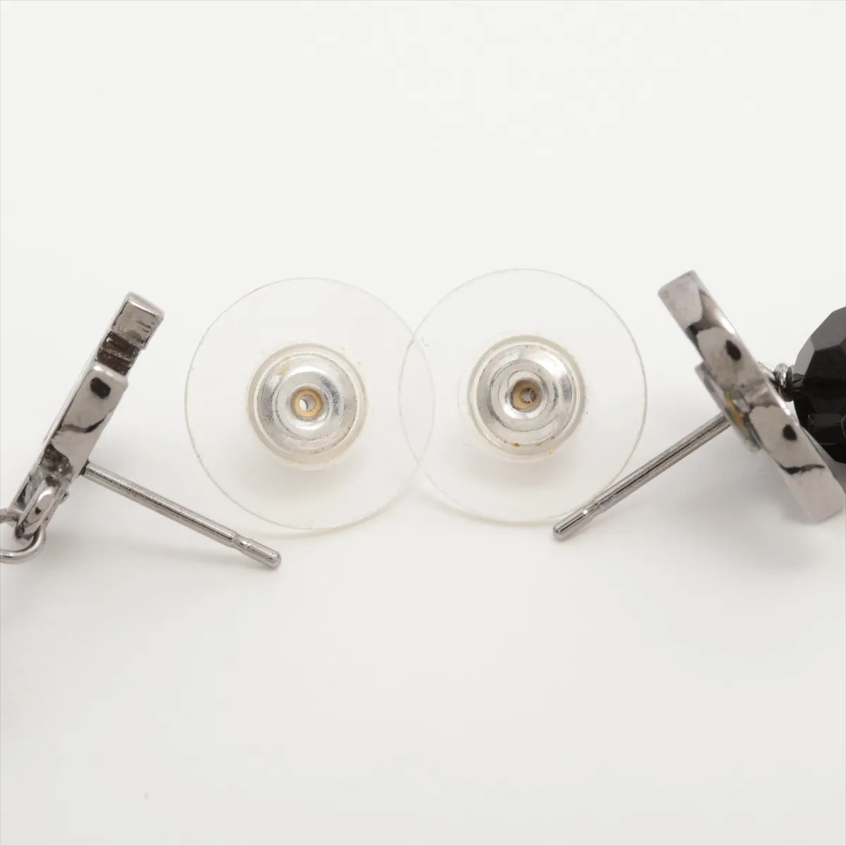 Chanel Coco Mark 10V Piercing jewelry (for both ears) Metal x plastic silver x b