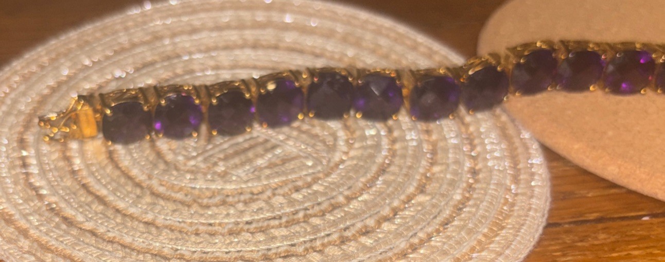 Elegant 7-Inch Gold-Tone Purple Stone Link Bracelet 925