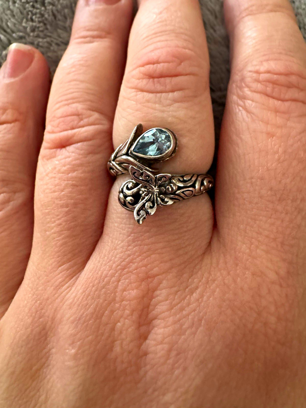 925 Sterling Silver Signed Pear/Teardrop Blue Bezel Cocktail Ring Size 7