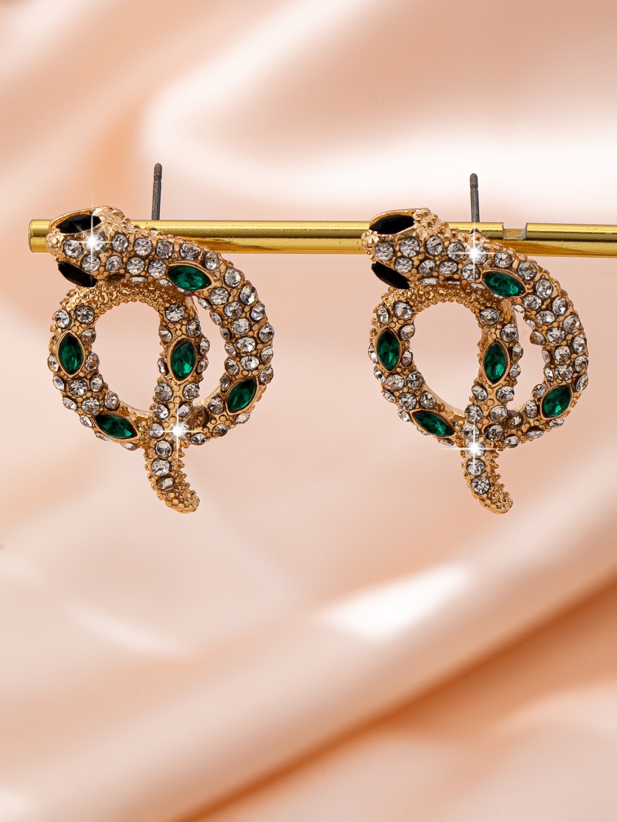 Gold Tone Snake Stud Earrings Green Simulated Crystal Rhinestone Women’s Jewelry