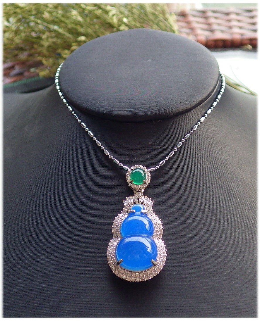 White Gold Plate Green Blue AGATE JADE PENDANT Gourd Diamond Imitation 390684
