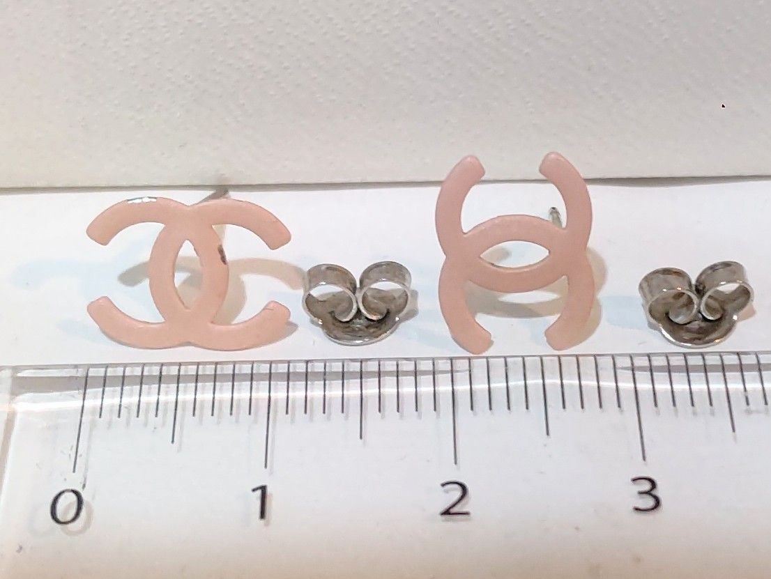 CHANEL Coco Mark Earrings Pair Pink 00T 2000 Spring Summer Collection Metal Vint