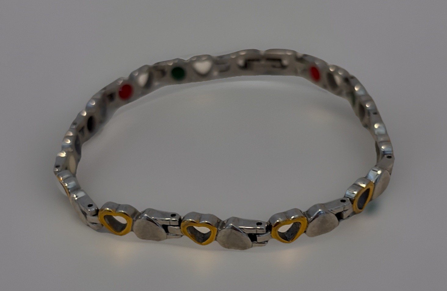 Bio Energy Int. Titanium Heart Bracelet/ Healing Properties Silvertone Goldtone