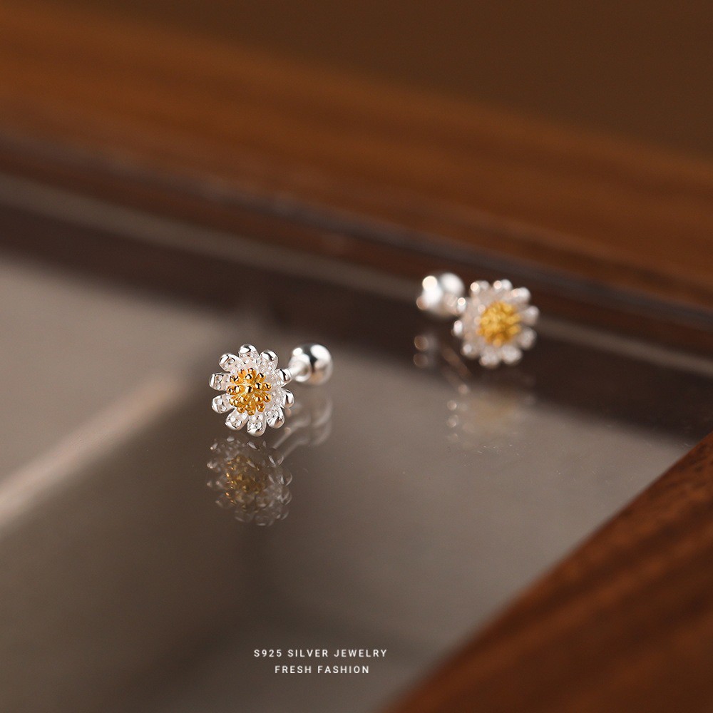 Small 2pc Daisy Flower Stud Earrings 925 Silver for Casual & Formal Occasion Use