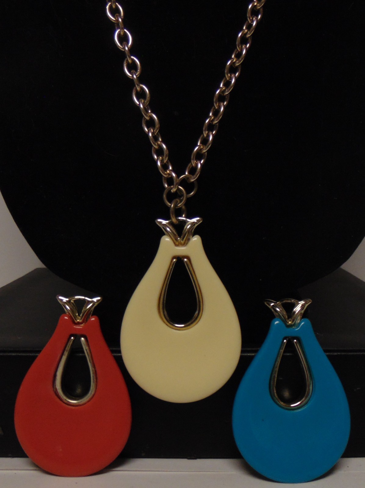 Two Color Pendants (Coral & Turquoise) with Chain Necklace