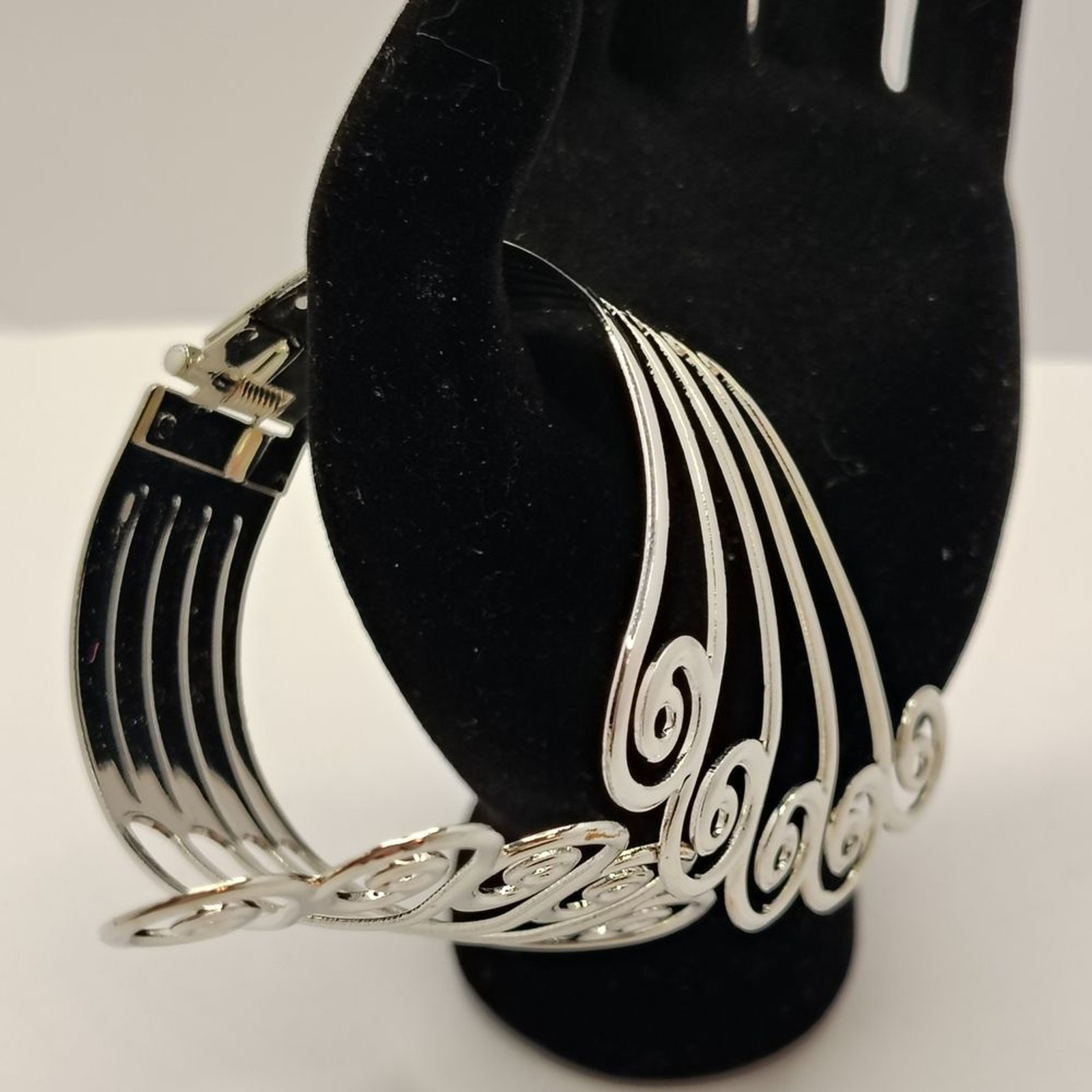 Silver Swirl Openwork Cuff Bracelet – Women’s Jewelry New