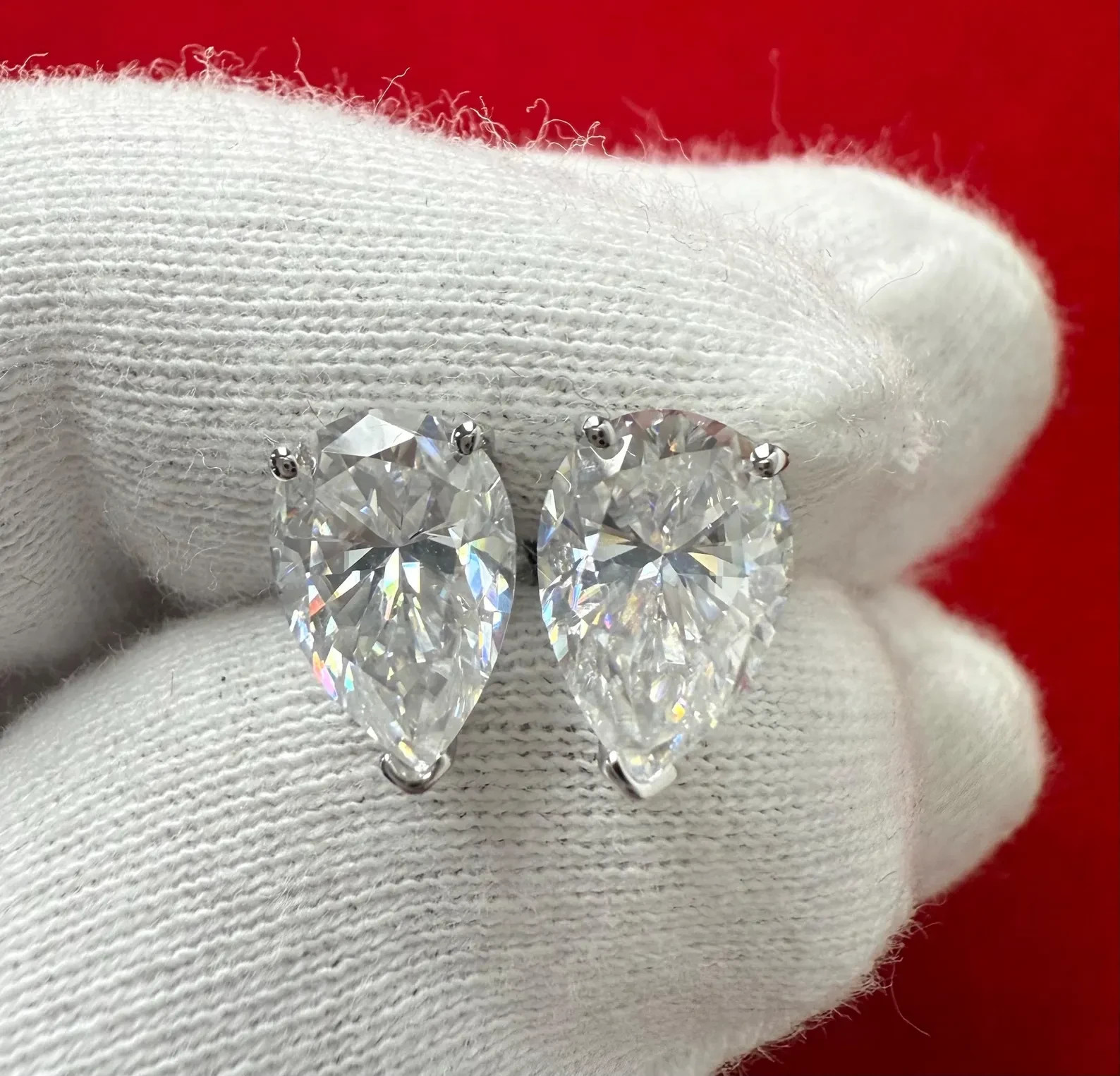 1.00 ct to 5.00 ct Pear Shape Moissanite Stud Earrings in Screw Back