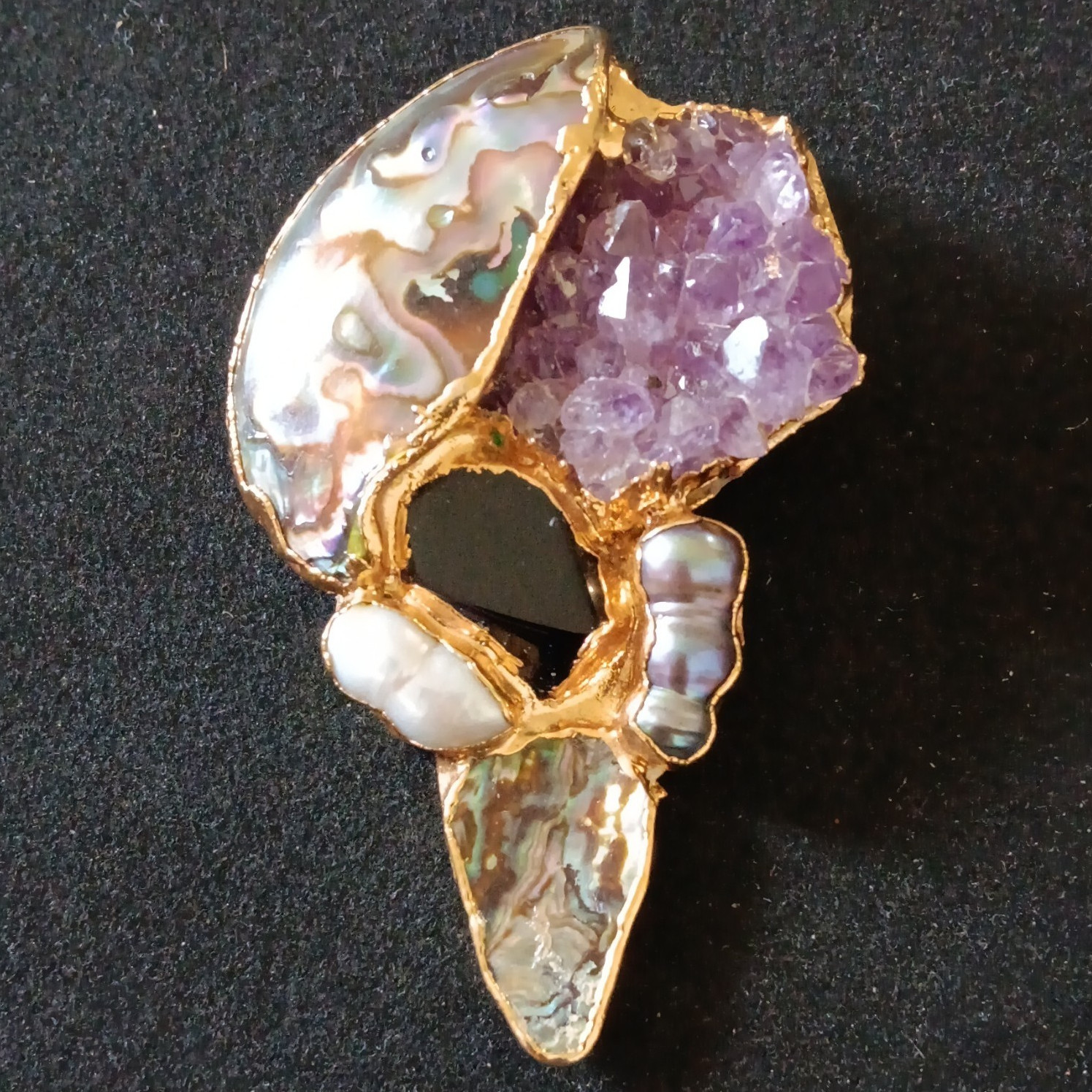 Kay Gold Tone Amethyst Cluster Shell & Pearl pin/pendant .Signed by Kay dated 99