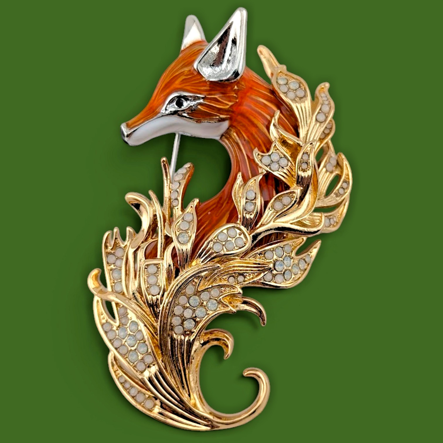 LARGE RED FOX IN THE FIELD BROOCH equestrian goldtone crystal rhinestone pin D2
