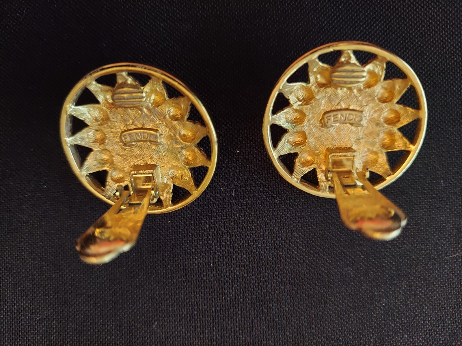 Fendi Red Ruby Glass Simulated Cabochon Sunflower Clip Earrings 1.25″ Dia EUC