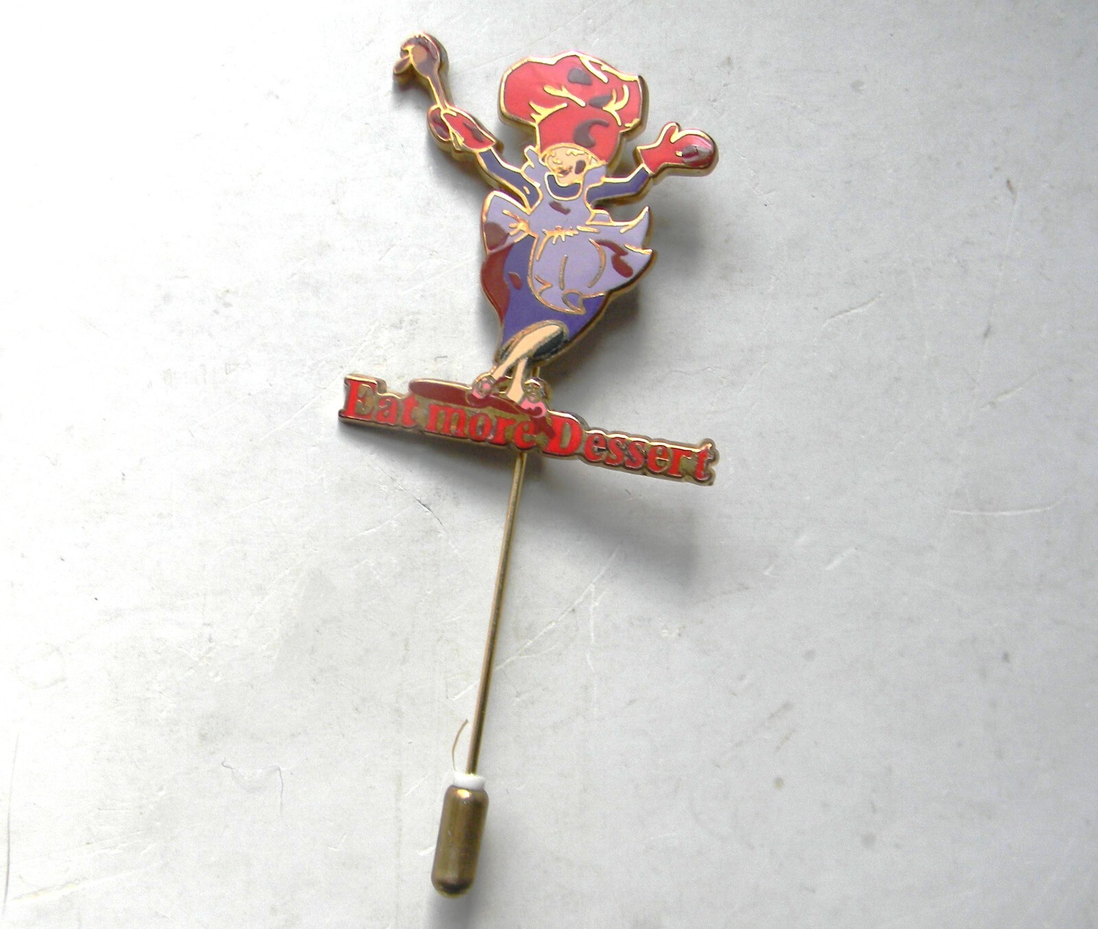 RED HAT SOCIETY ~ Eat More Dessert ~ Enamelware 2004 Stick-Pin – 55