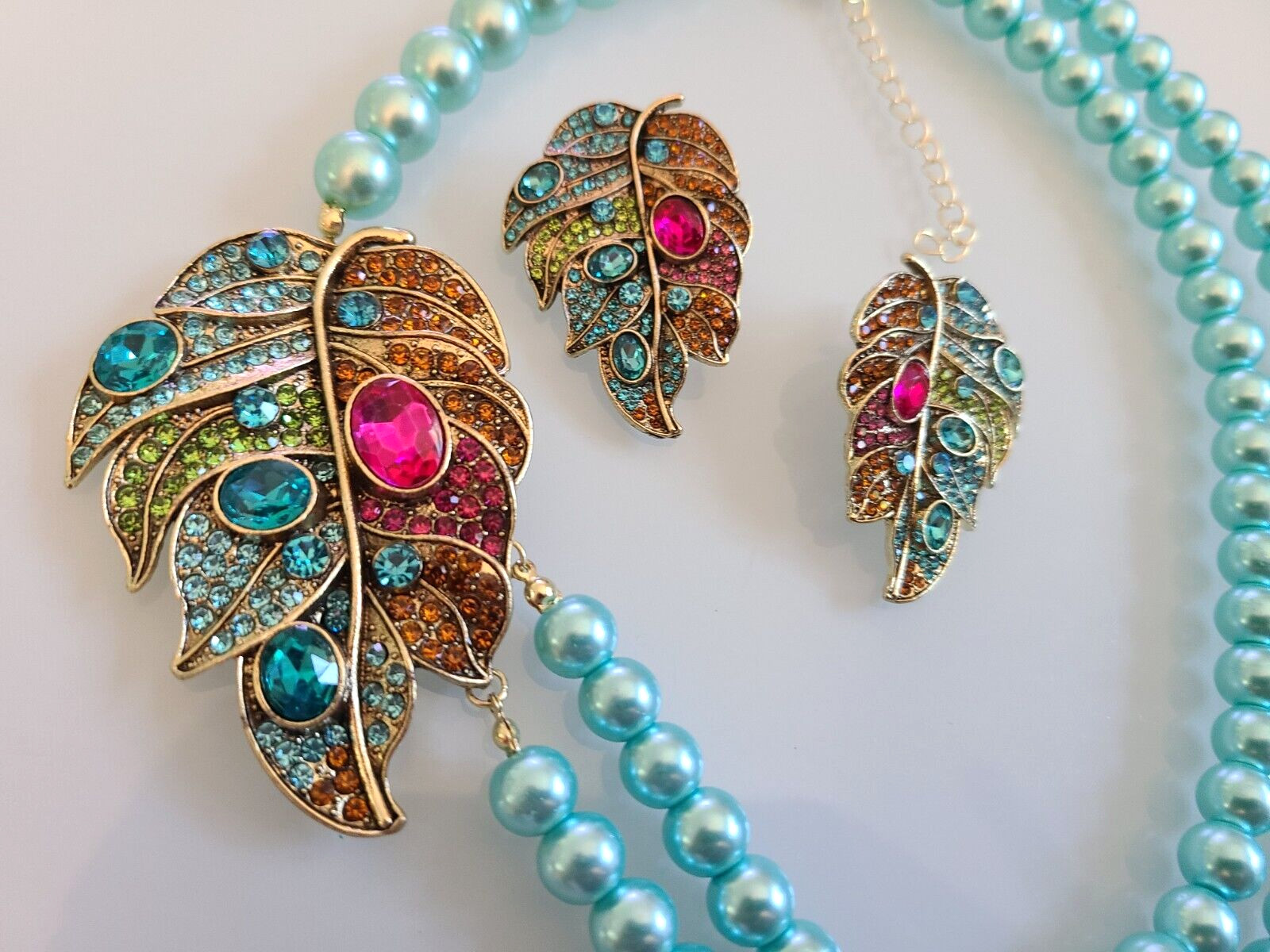 DESIGNER STYLE UNSIGNED AUTUMN LEAVES NECKLACE EARRINGS SIDE WORN SET WOW