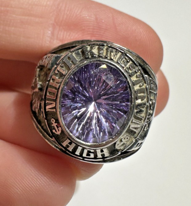 1986 Jostens School North Kingstown Purple Sapphire Signed Size 7.5 Ring