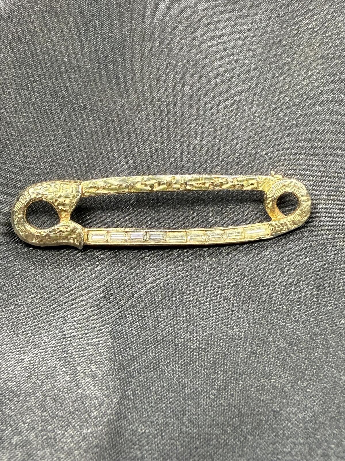 Vintage Gold Tone Safety Pin Brooch Baguette Rhinestone Kilt Pin Unsigned