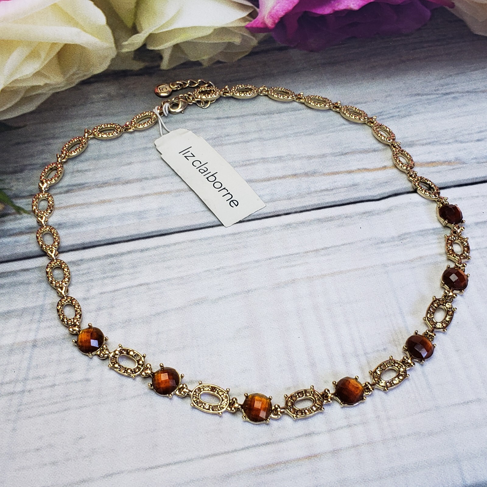 LIZ CLAIBORNE Amber Color Lucite Rhinestone Gold Tone Link Necklace Choker