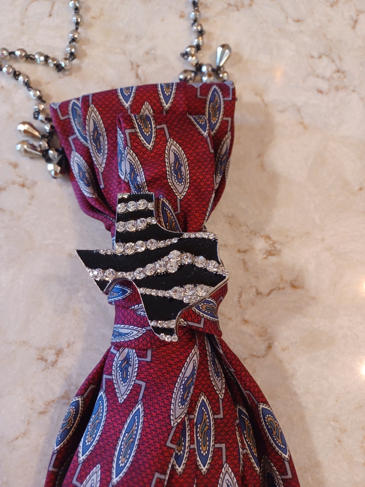 Handcrafted Necktie Necklace Silver Diamond Rhinestone Texas Brooch