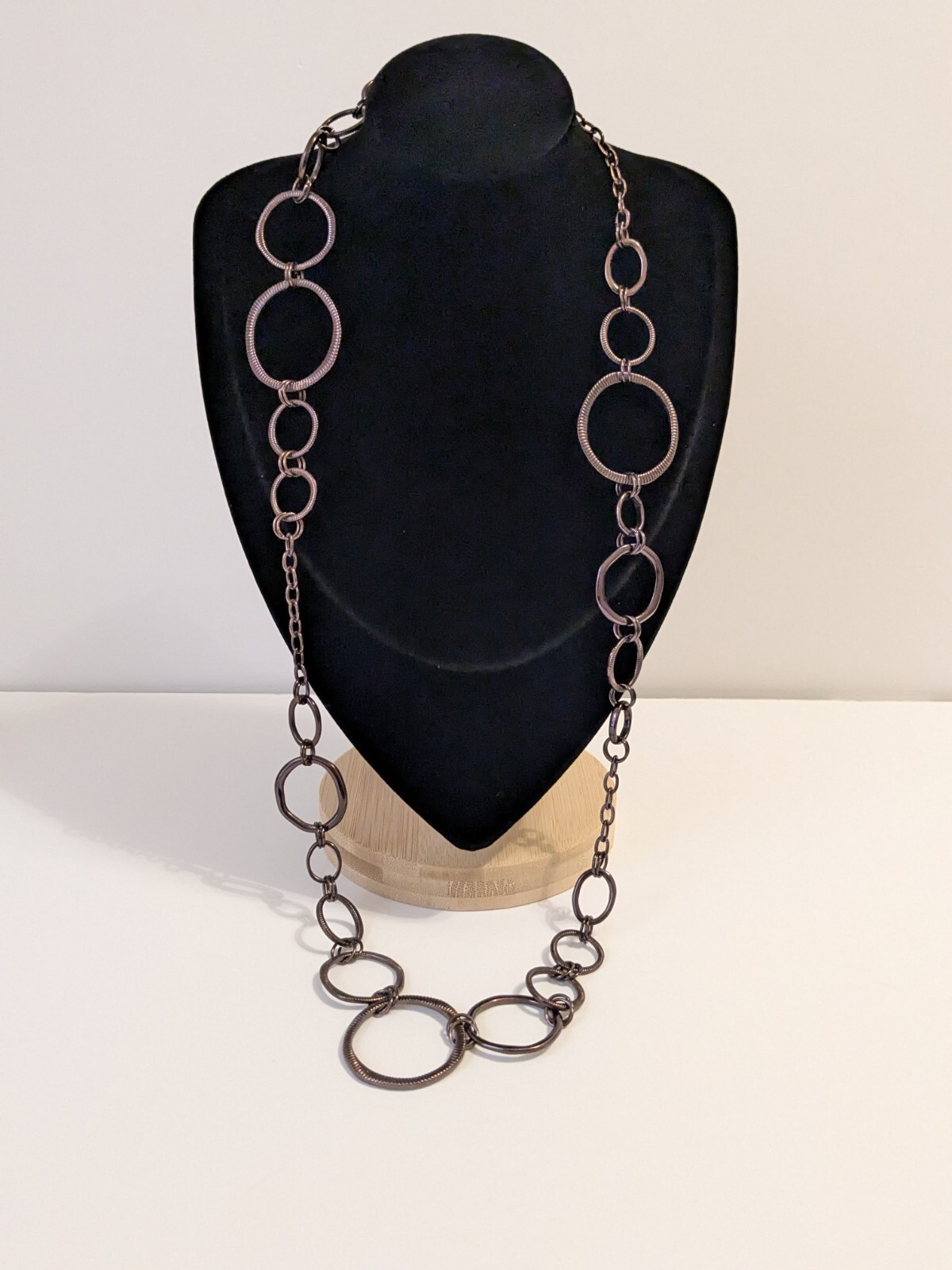 Lia Sophia Bronze Tone Textured Various Size Round Links Necklace. 30″. BOHO.