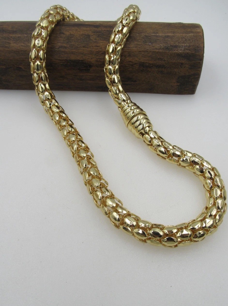 Gorgeous High End Look Gold Tone Mesh 18″ Necklace Magnetic Clasp A6