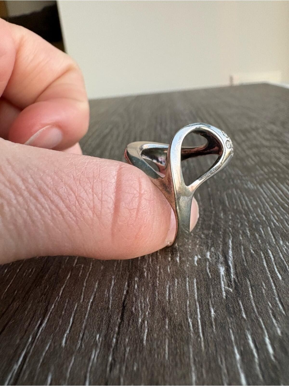 Sterling Silver Open Circle Ring with Crystal Accents – Size 9