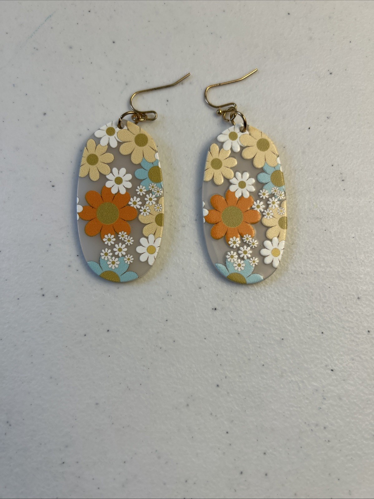Retro -Mod Multi Color Dangle Earrings Plastic Floral 1960s Retro Style