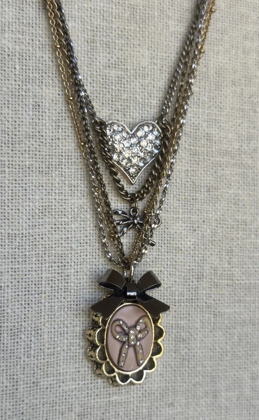 RARE BETSEY JOHNSON BOW CAMEO HEART DROP CHAIN NECKLACE #11
