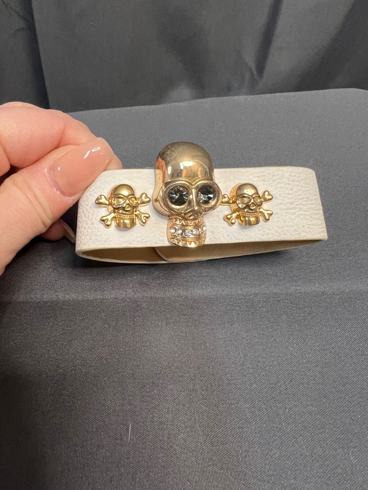 Punk Hip Hop White Leather Band Bracelet with Gold Skull Bling
