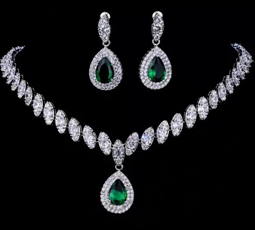 18k Platinum Plated Made Simulated Diamond Necklace Earrings Green Jewelry Set