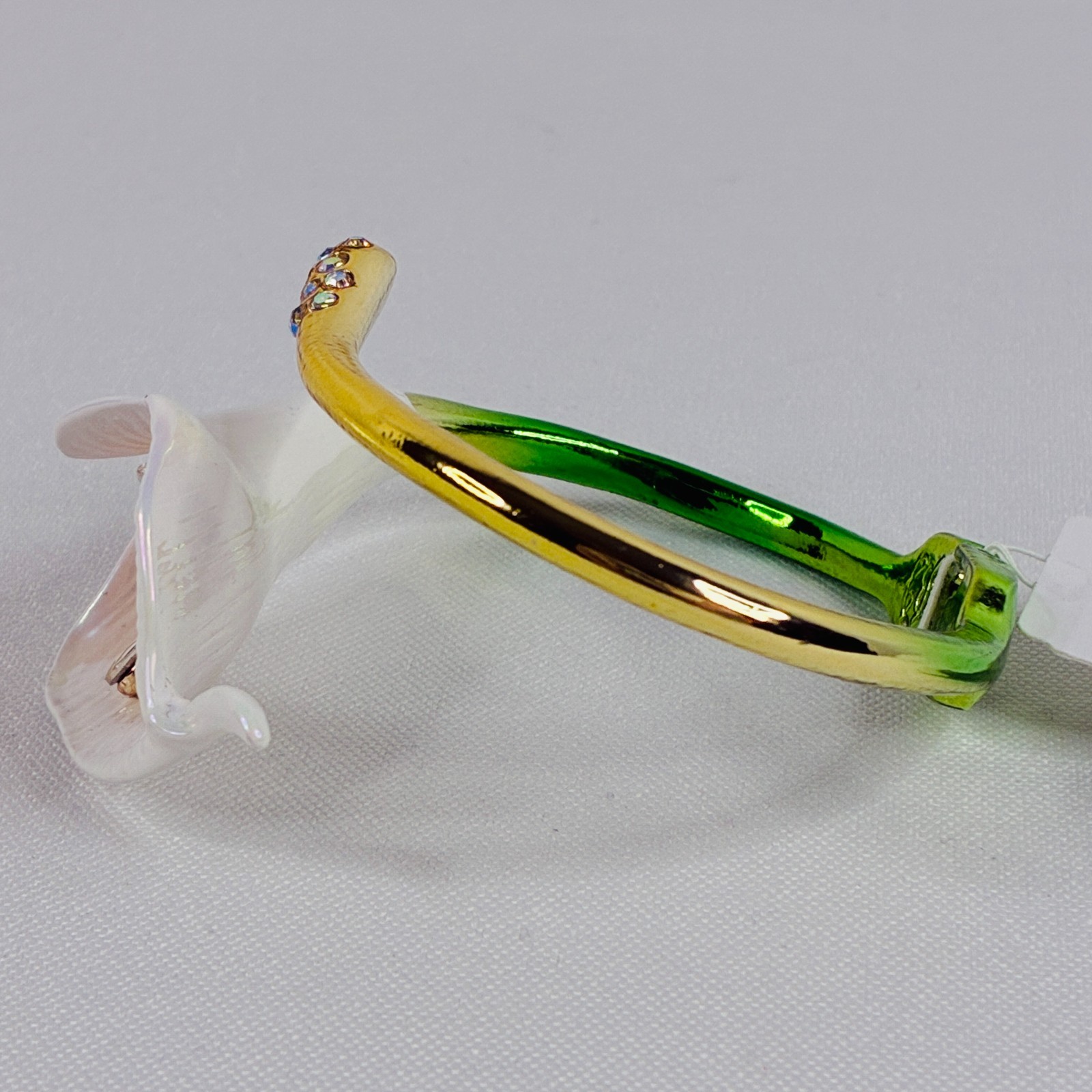 Betsey Johnson Calla Lily Bypass Bracelet Green Hinge Crystal Bangle Flower New