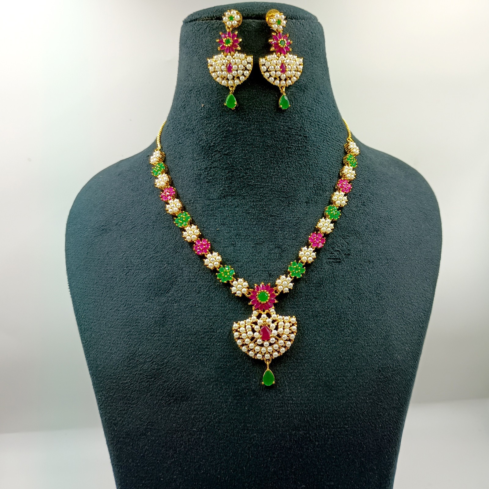 Ethnic 22K Gold Plated Kemp Ruby Emerald & Pearl Necklace Jewelry For Women
