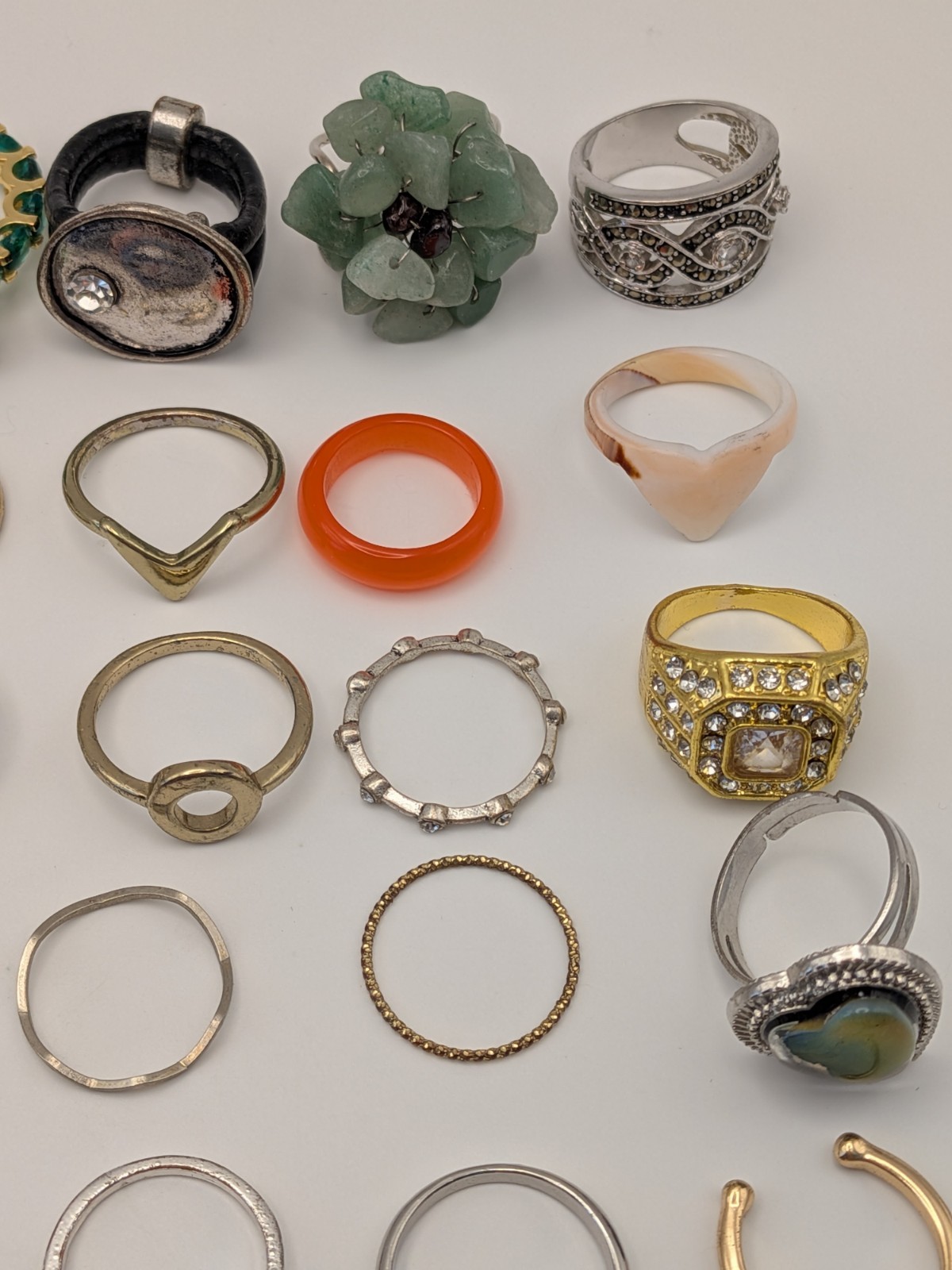 69 Junk/Costume Rings – Various Sizes, Metal, Rhinestones