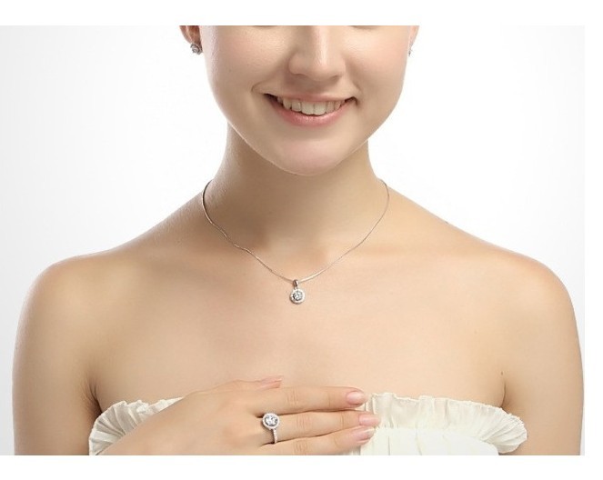 925 Sterling Silver Halo Round CZ Pendant Necklace 18″ Chain Gift Box I25