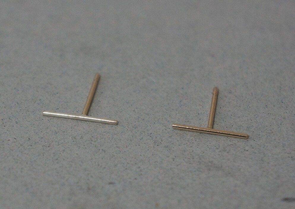 10K Solid Gold tiny Thin Line earrings 10mm Round Straight Bar
