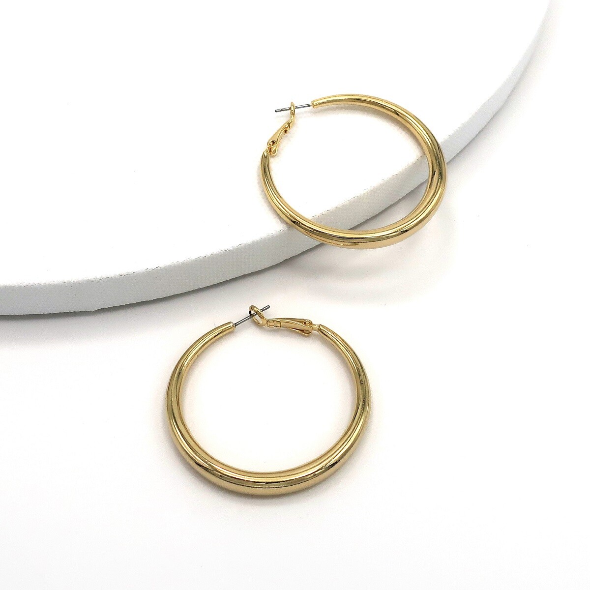 Women’s high Fashion Classic Hoop Earrings 45mm /1.75 inch 14K Gold Filled Brass