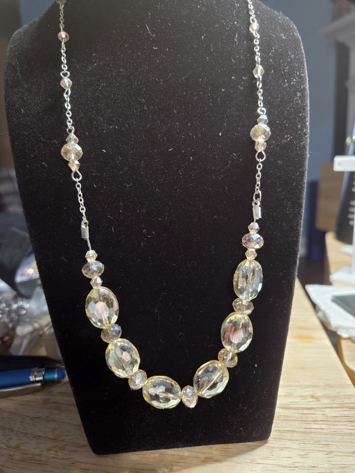 Champagne Faceted Acrylic AB Bead Necklace 18-22″ Silver Tone Adjustable Pretty