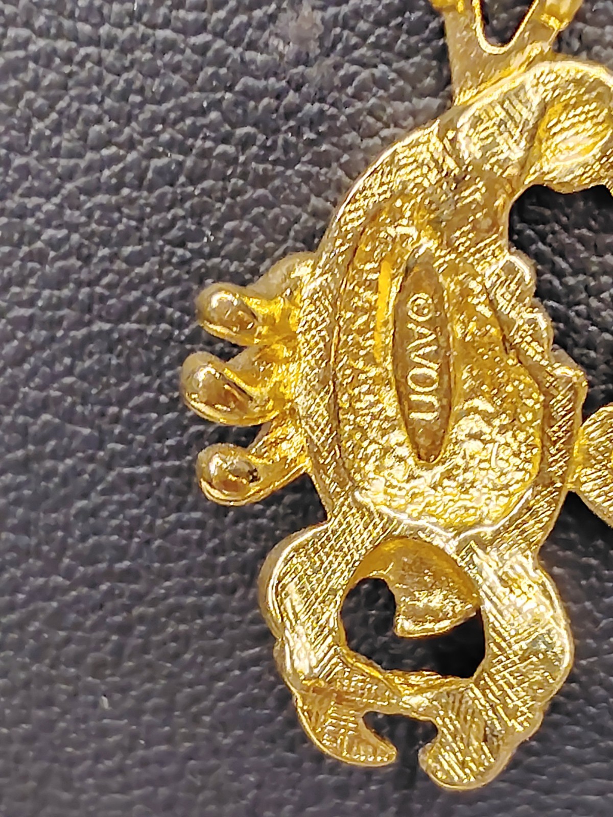 Avon Signed Gold Tone Scorpion Charm Pendant Necklace Clear Rhinestones