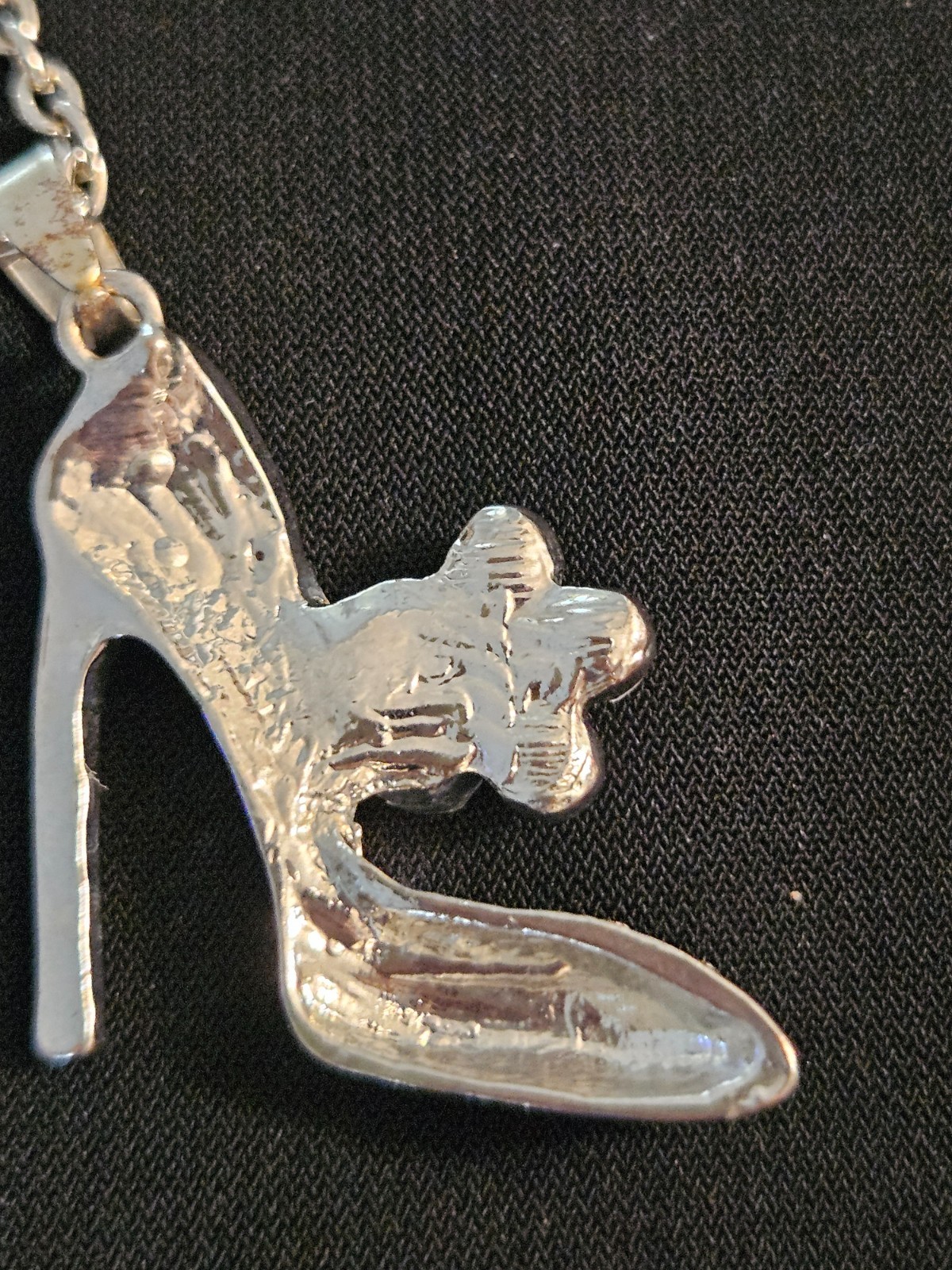 Rhinestone High Heel Shoe Flower Pendant Necklace Silver Tone 12 Inches