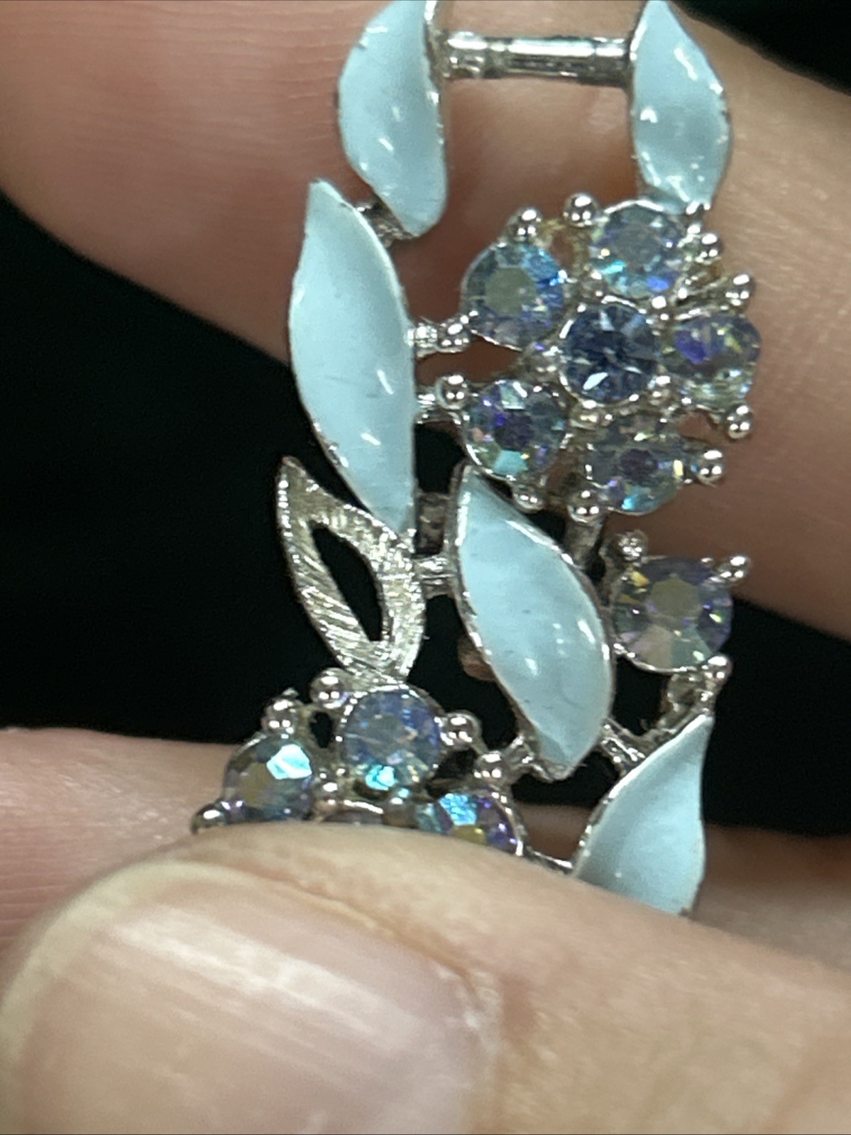 Lisner Demi Parure Set White Enamel Leaf AB Rhinestone Bracelet Earrings