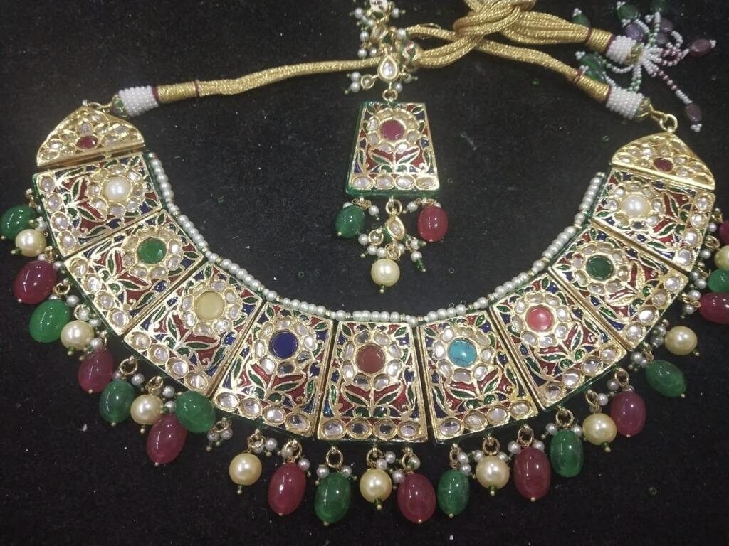 VeroniQ Trends-Elegant Multicolor Beads Gold Plated Navratan Thappa Kundan Neckl