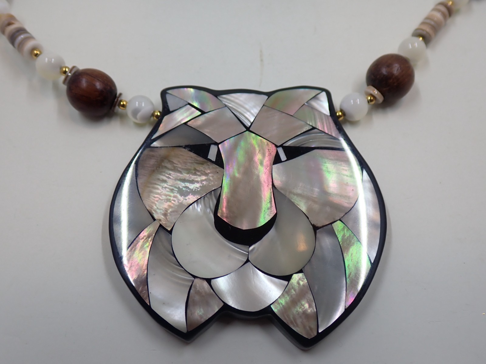 Lee Sands Lion Pendant Necklace Beaded with Earrings