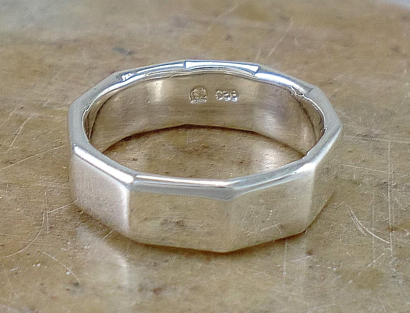 HIGH POLISH .925 STERLING SILVER 8mm HEXAGON BAND RING size 9 style# r2206