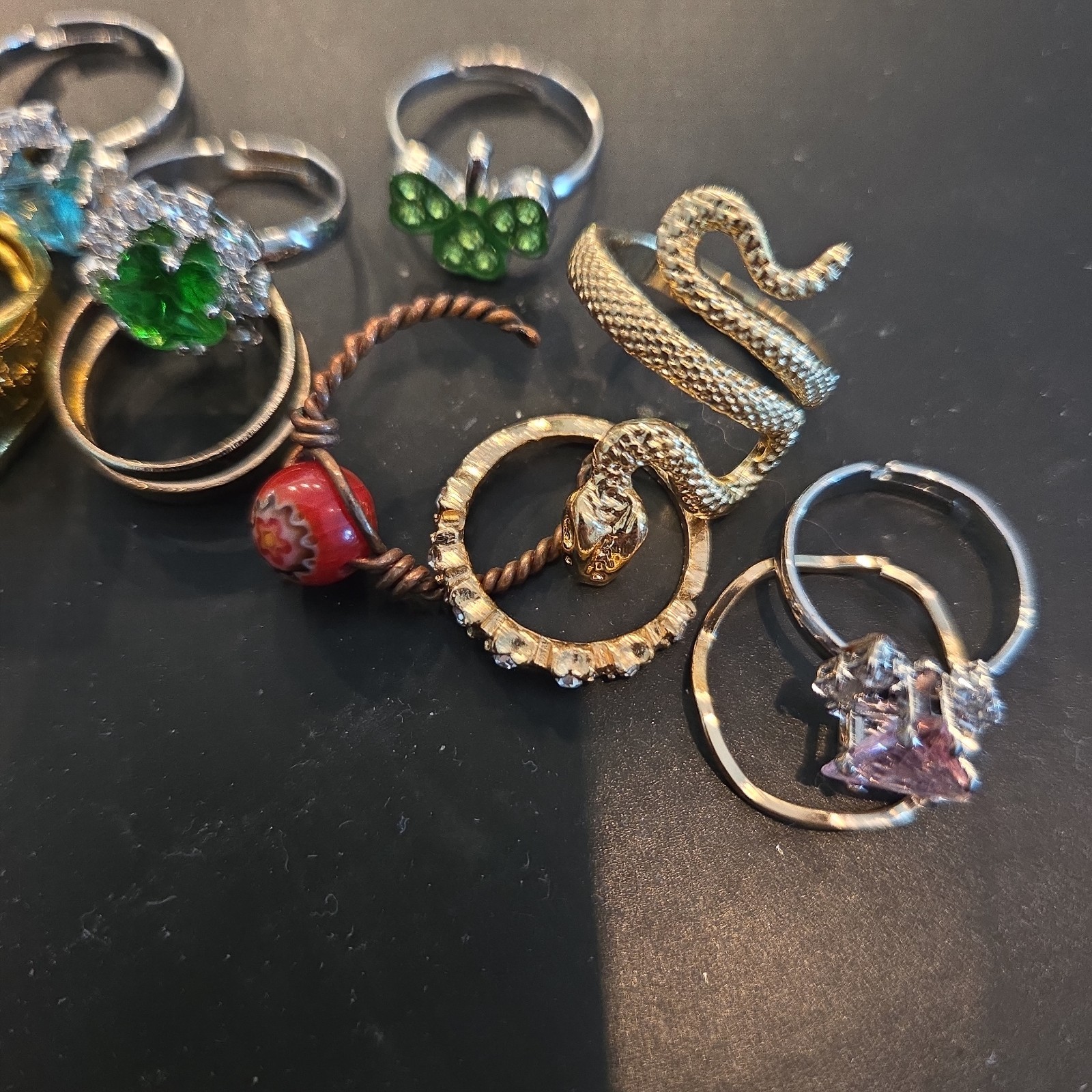 Miscellaneous Rings mixed multicolor Rings Lot of 25!! sz 4/5