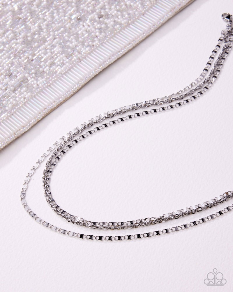 Paparazzi Layered Legend – Silver – Trio Glistening Stainless Chains – Choker Ne