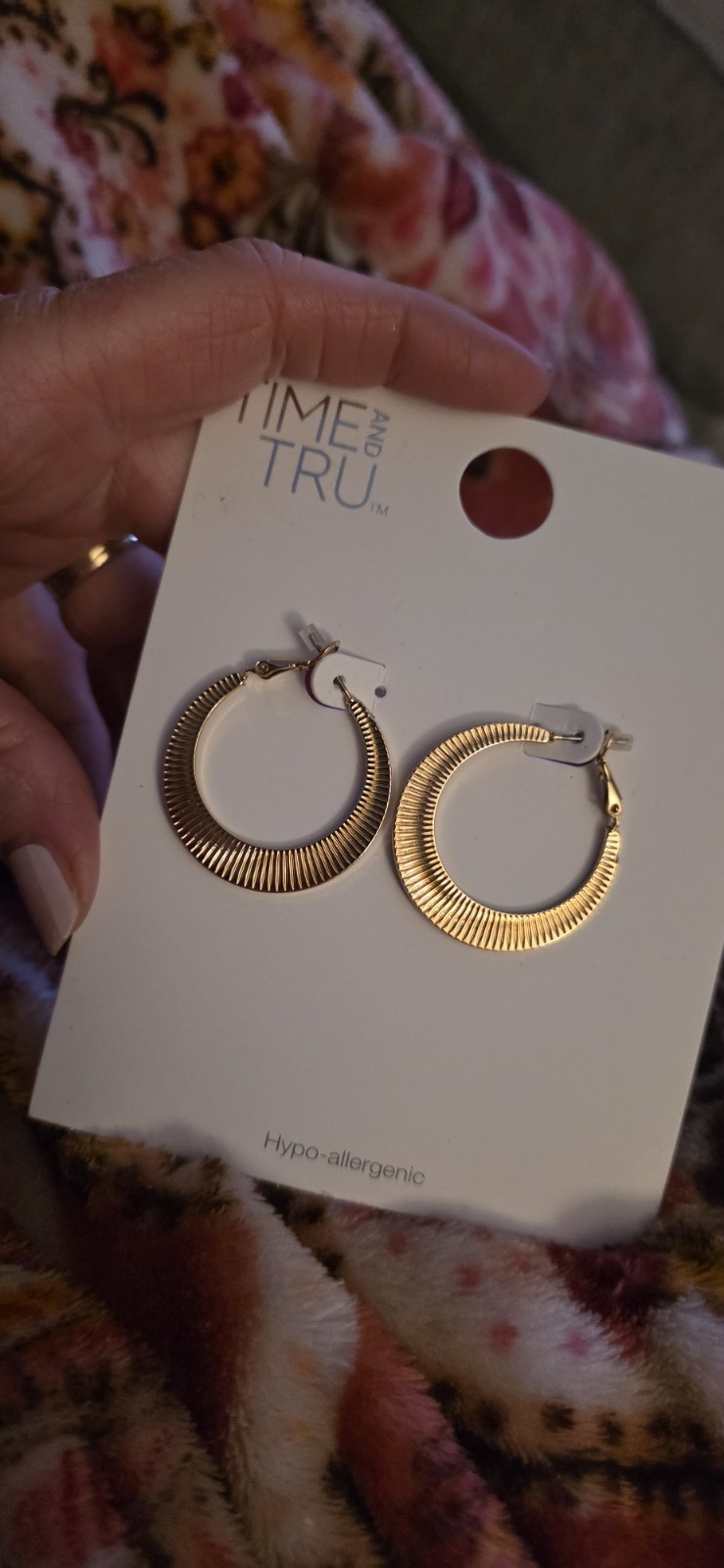 Time And Tru Gold Tone Hoop Earrings Hypoallergenic NWT