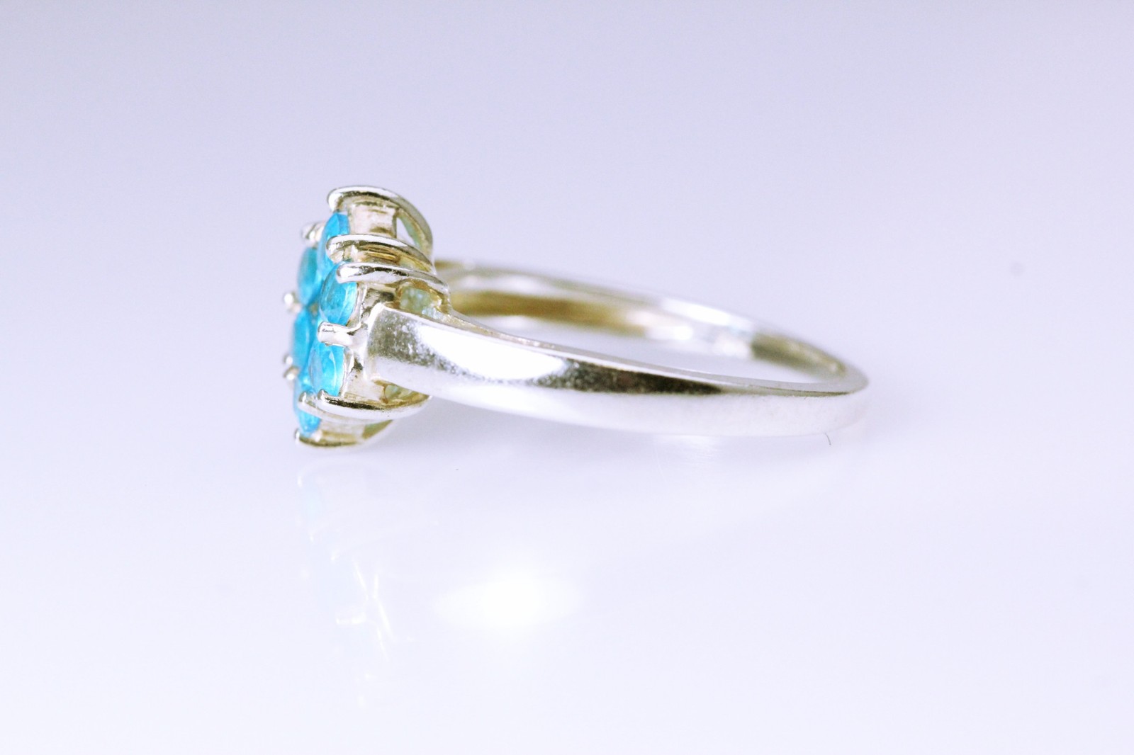 925 Sterling Silver Size 7.25 Floral Blue Stone Ring 3.2 Grams (RIN7633)