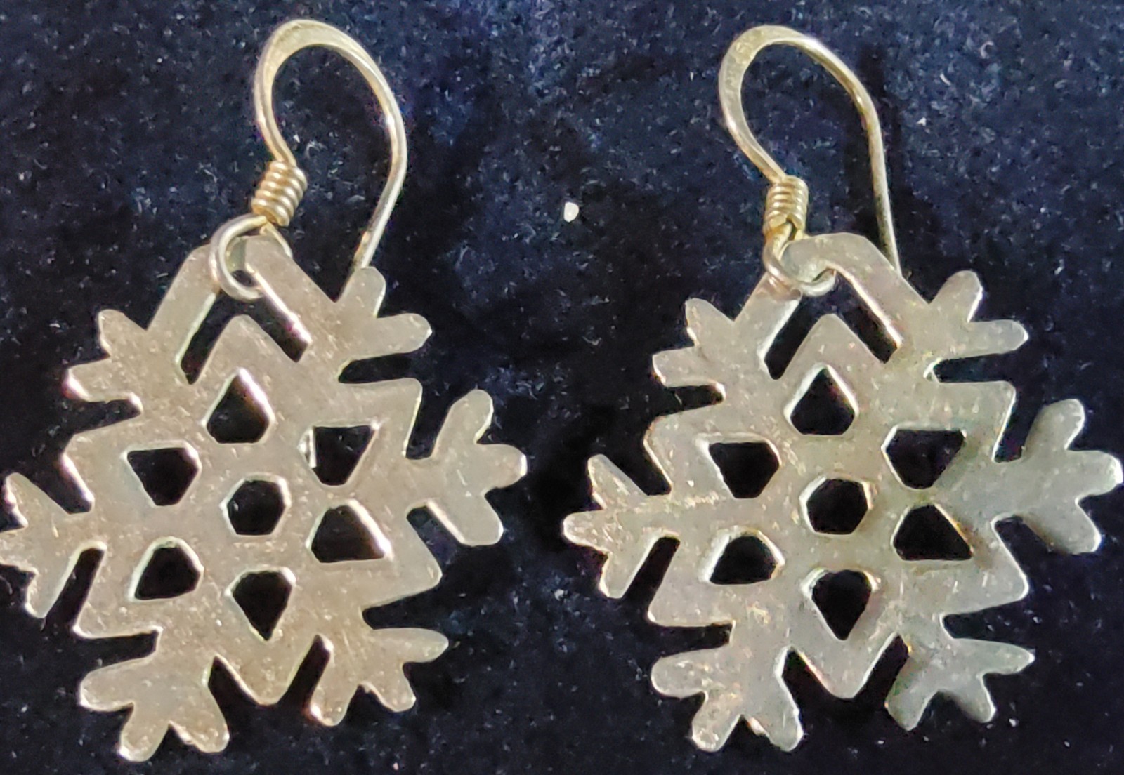 Vtg Sterling Silver Snowflakes, Holidays And Winter 1 1/4′